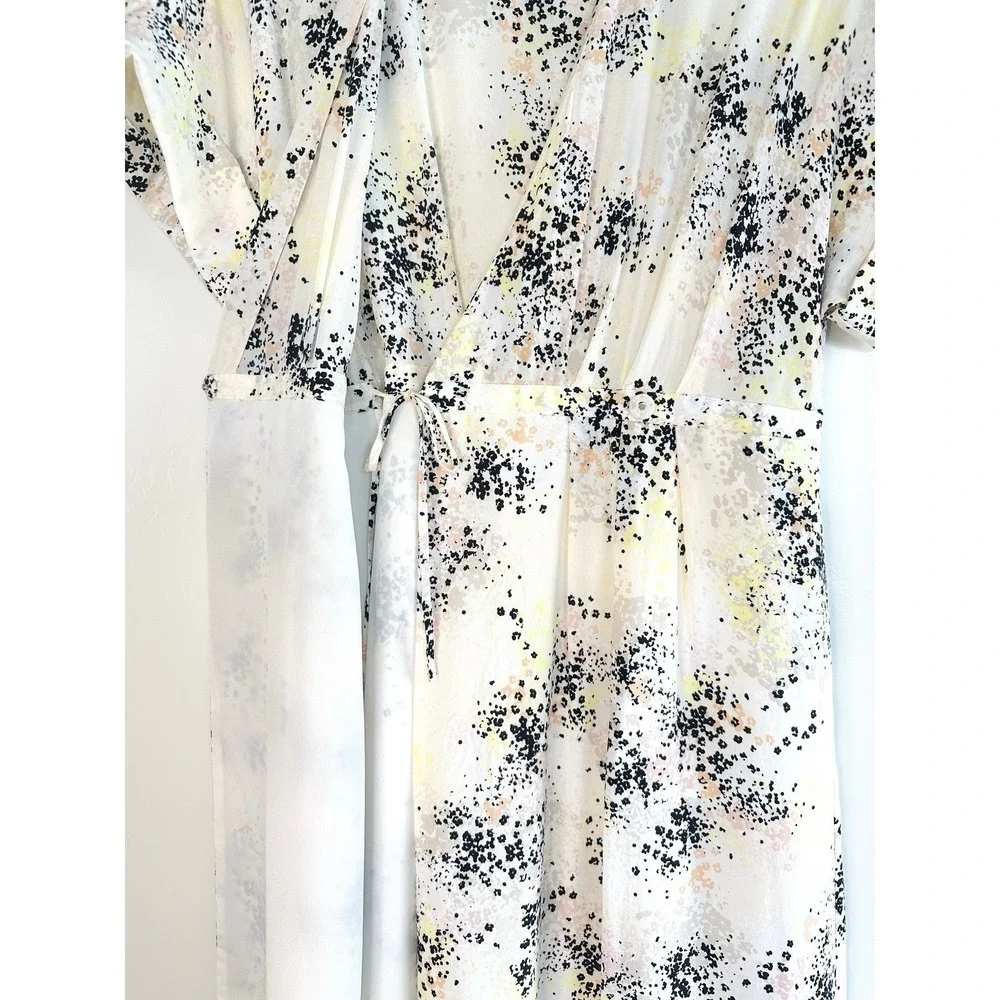 Equipment Tavine 100% Silk Wrap Dress Pockets Kimono Sleeve Abstract Floral Sz 4